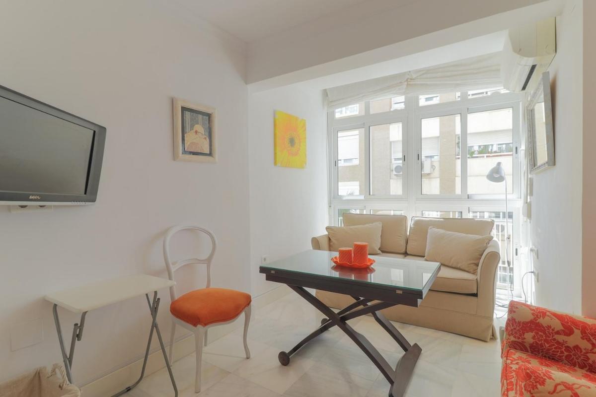 C1 - Seaside Malagueta Central Apartment Малага Екстериор снимка
