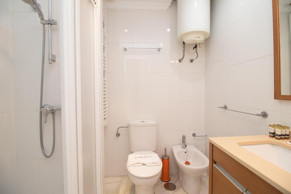C1 - Seaside Malagueta Central Apartment Малага Екстериор снимка
