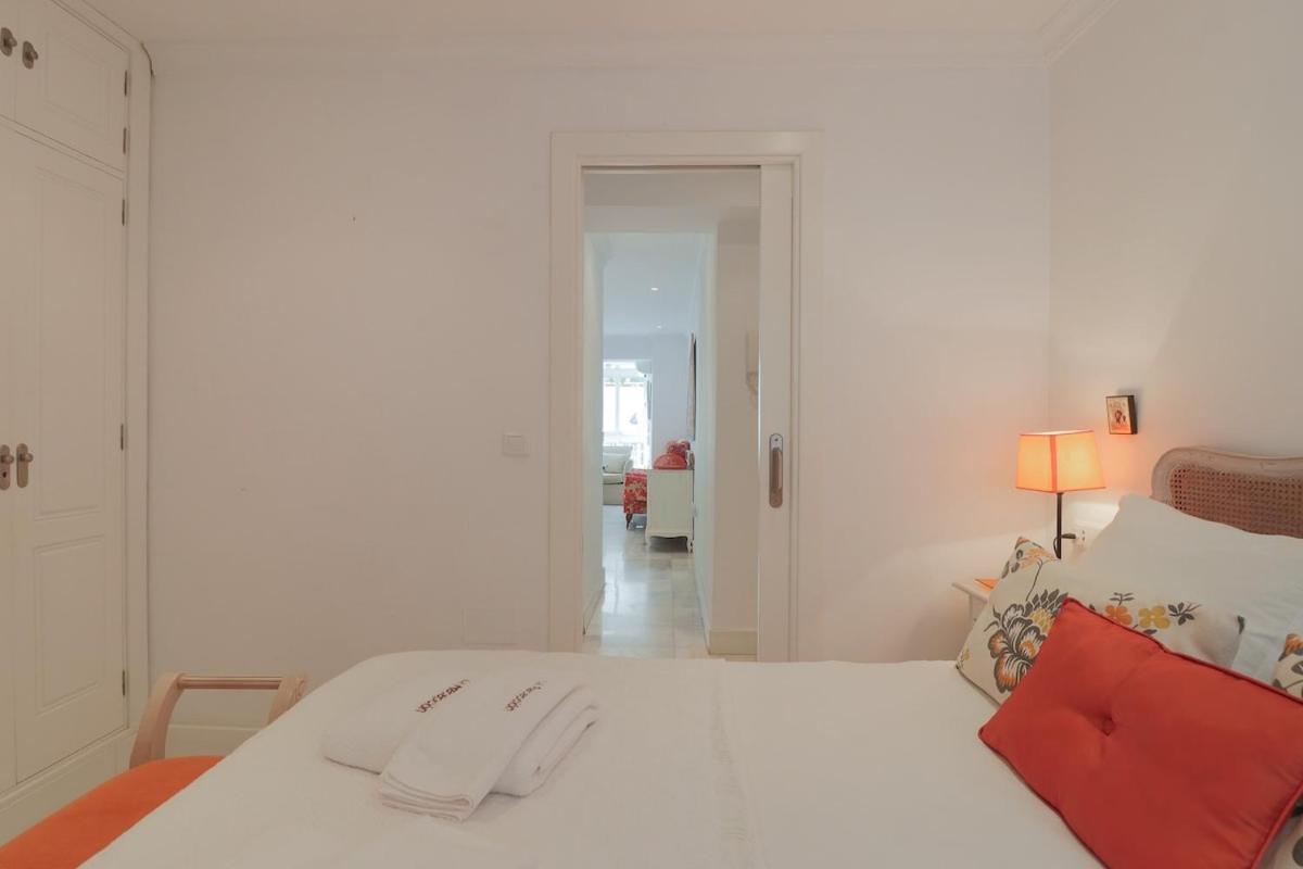 C1 - Seaside Malagueta Central Apartment Малага Екстериор снимка
